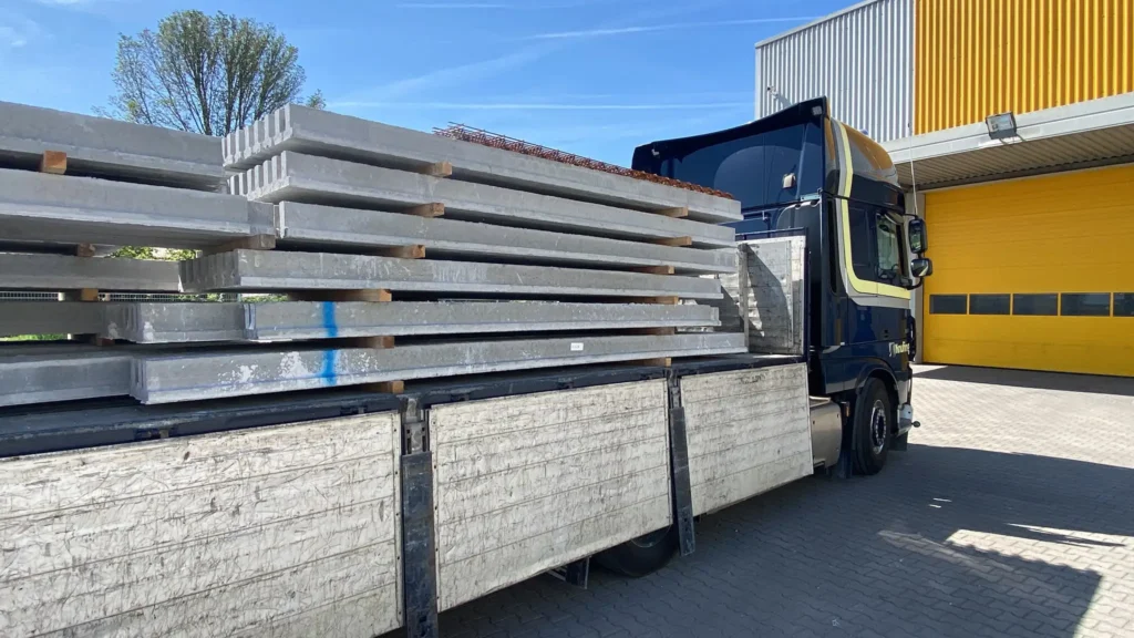 Betonnen balken transport